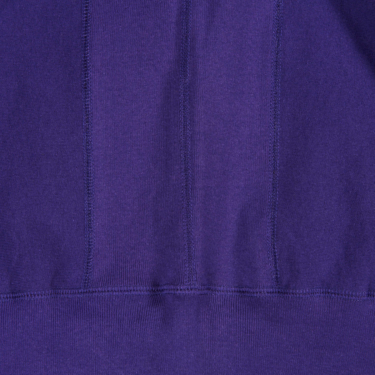 4004 CLASSIC CREWNECK