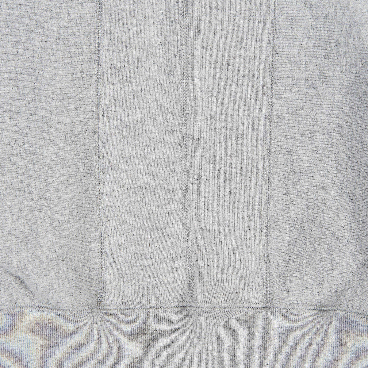 4004 CLASSIC CREWNECK