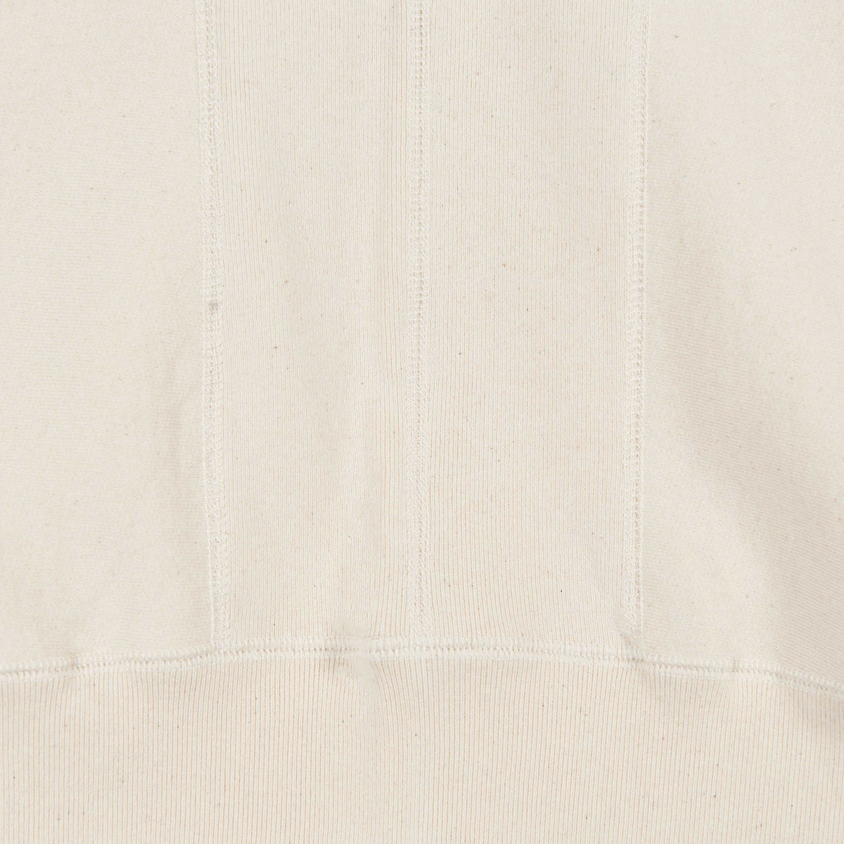 4004 CLASSIC CREWNECK