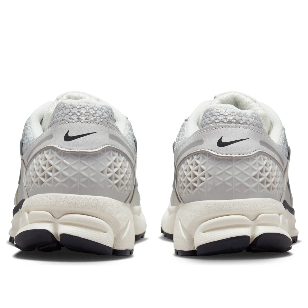 Nike Air Zoom Vomero 5 “Photon Dust Metallic Silver” (FD0884-025)