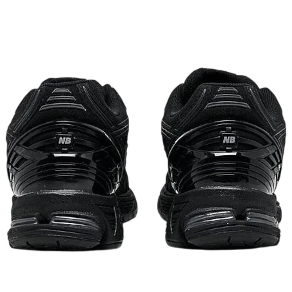 New Balance 1906R "Triple Black" (U1906RJB)