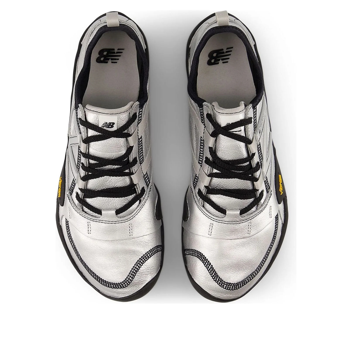 New Balance MT10 "Light Metallic Silver Black" (MT10O8SW)