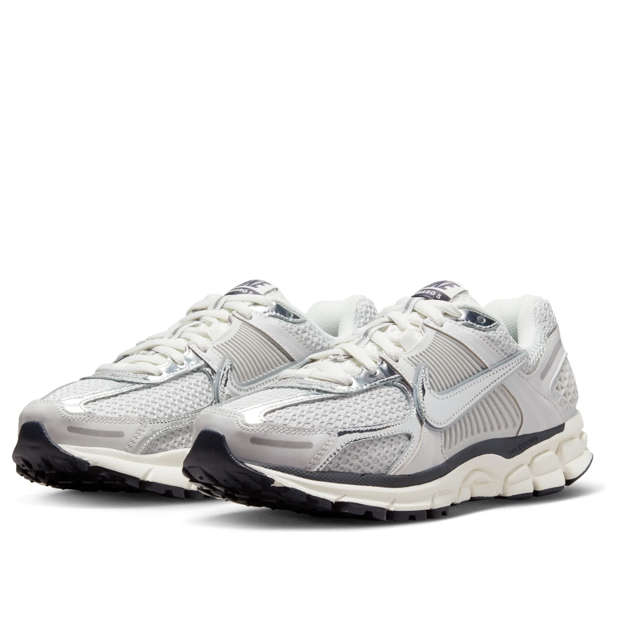 Nike Air Zoom Vomero 5 “Photon Dust Metallic Silver” (FD0884-025)