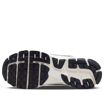 Nike Air Zoom Vomero 5 “Photon Dust Metallic Silver” (FD0884-025)